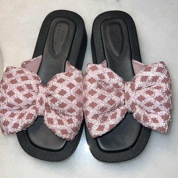 ASOS Design Wide Fit Thick Platform Bow Tie Slides Sandals - Picture 5 of 11